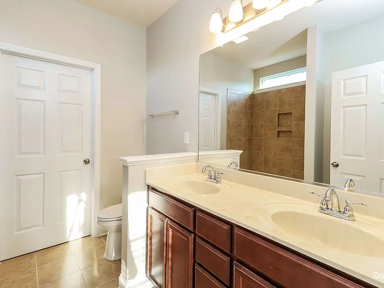 193 Twisted Cypress Ln — Photo 9