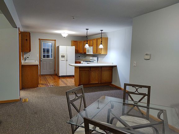 4th image of 622 Alger St