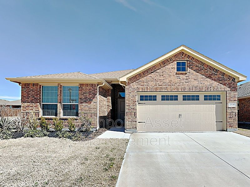 1st image of 2606 Lavender Ln