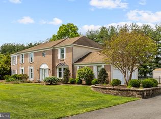 49 Saratoga Dr, West Windsor, NJ 08550