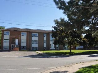 3 E Olive St #3E, Grimsby, ON L3M2B4