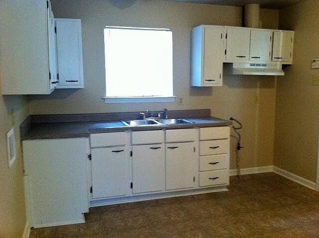 2nd image of 2777 Dauphin Ave
