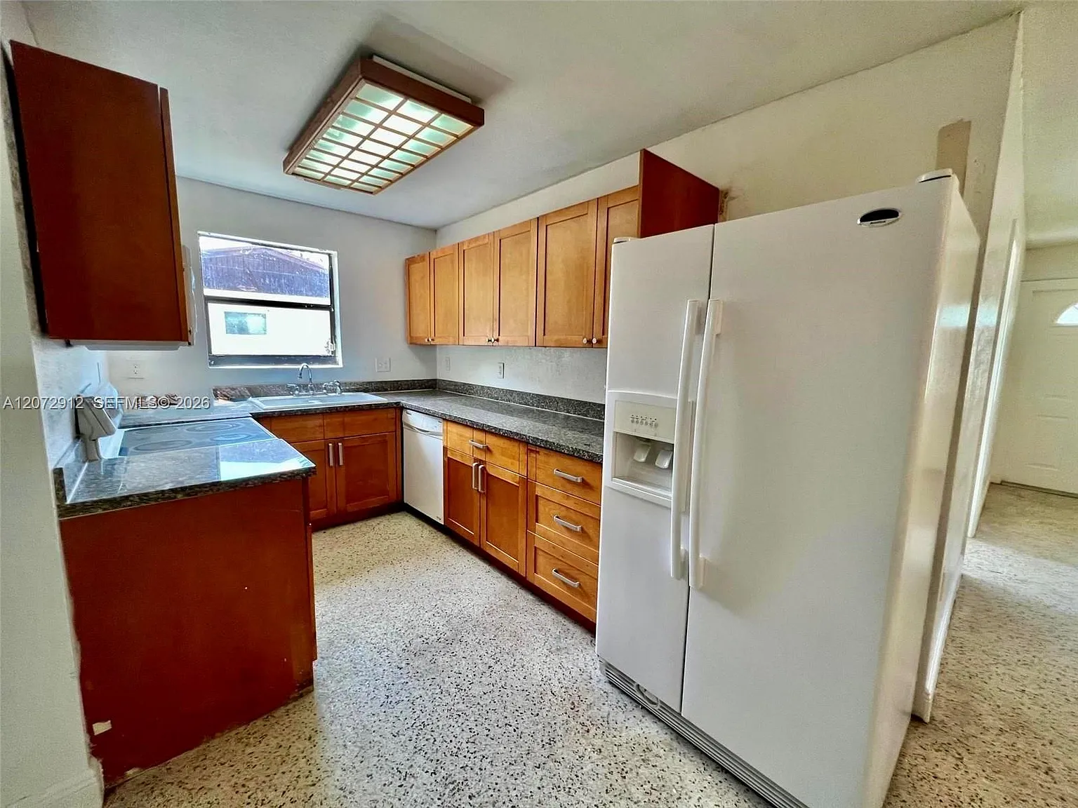 Entin Estates — Photo 4
