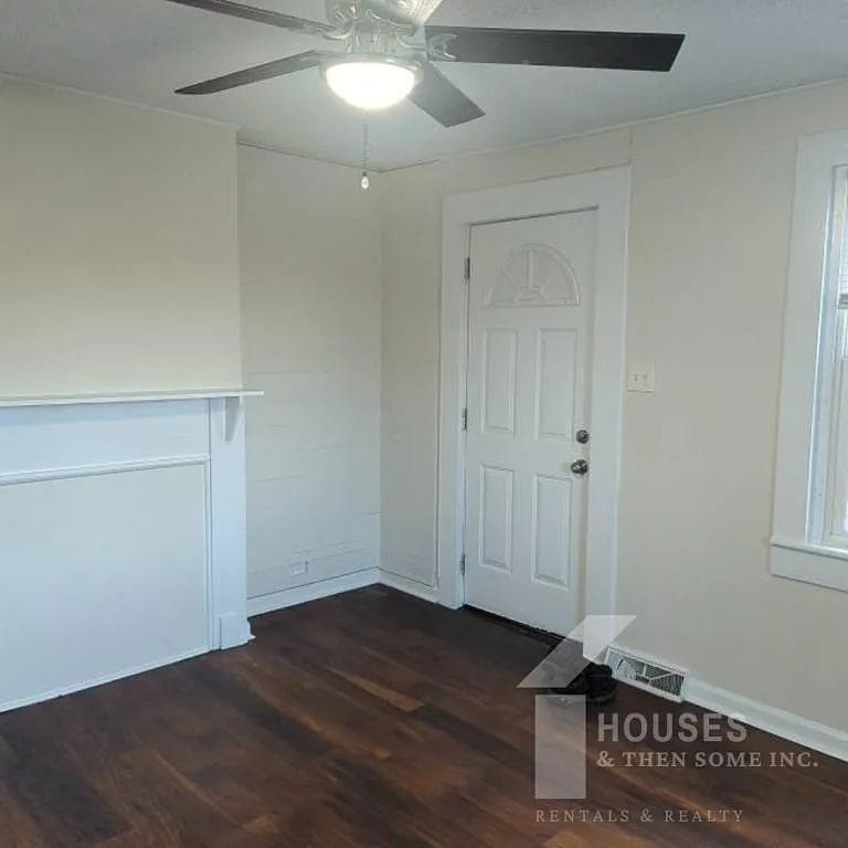 1211 Easley Bridge Rd. — Photo 2