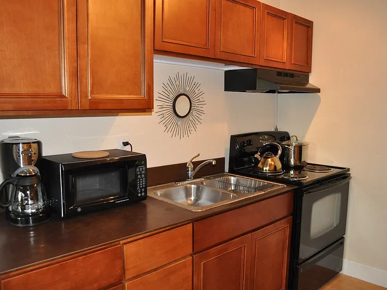 1710 Coal Pl SE — Photo 4