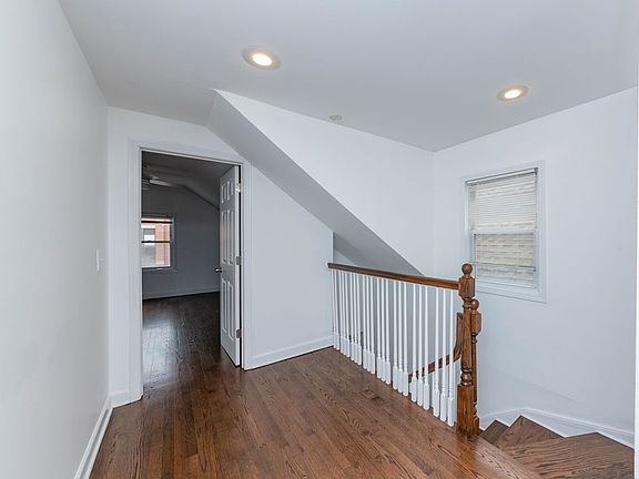4th image of 1426 N Greenview Ave APT 3