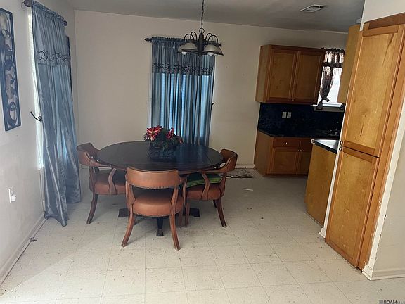 2nd image of 9343 Tea Rose Ln