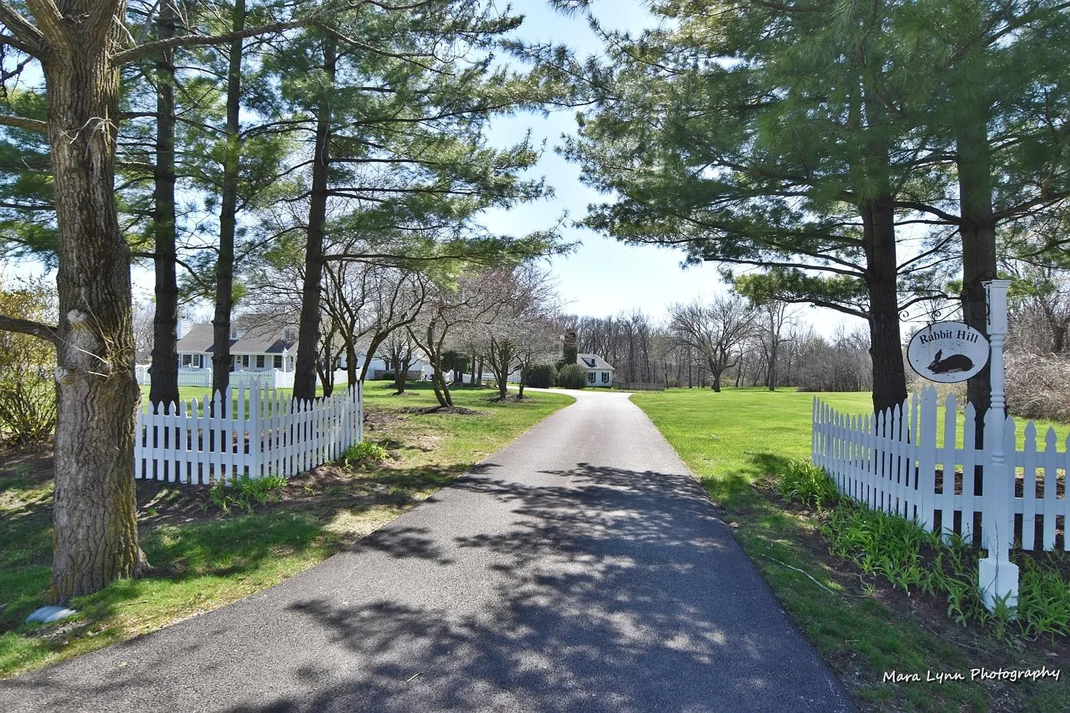 5N380 Robin Ln photo 1