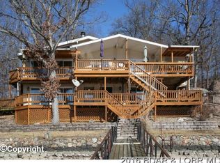 105 Friendship Ln, Sunrise Beach, MO 65079