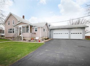 630 4th St, Menasha, WI 54952