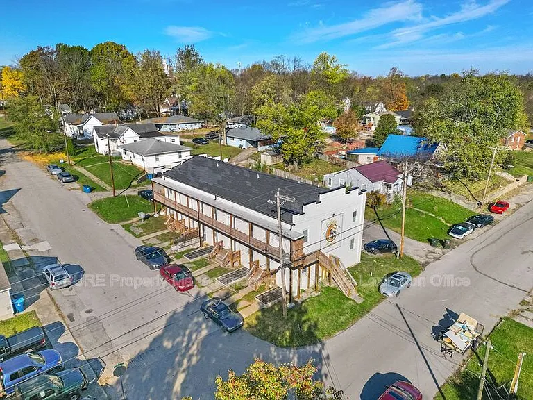 725 E College St #725 E COLLEGE STREET — Photo 10