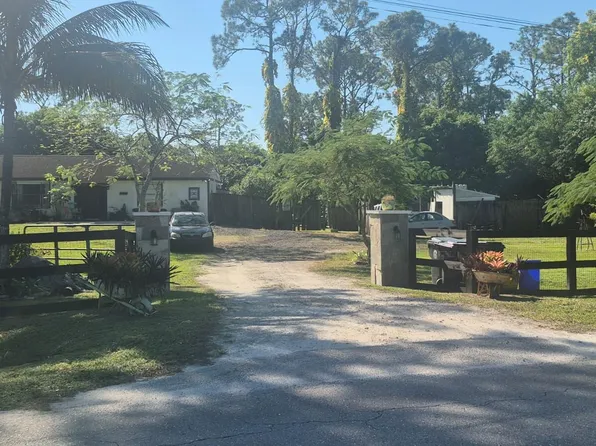 13706 44th Place N, West Palm Beach, FL 33411