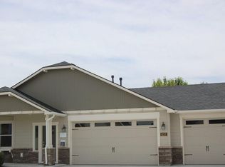 9237 W Tillamook Dr, Boise, ID 83709