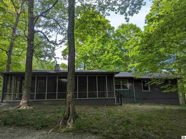 1557 Indian Hills Trl, Eddyville, KY 42038