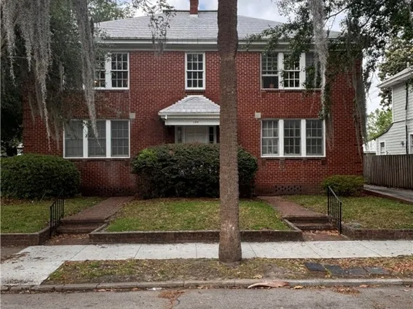 126 E 54th Street, Savannah, GA 31404