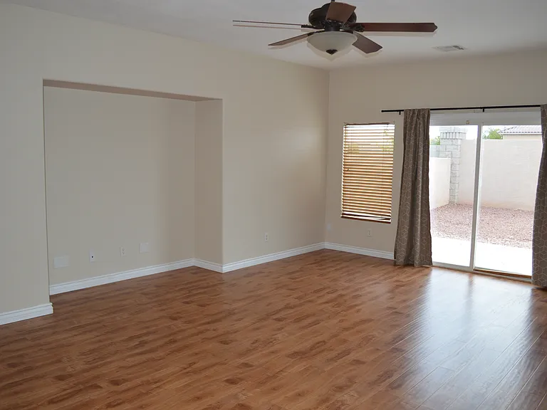914 Socorro Song Ln — Photo 8