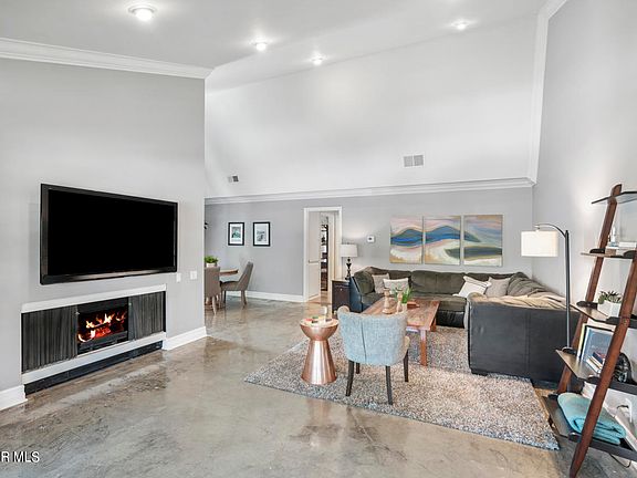 2nd image of 31584 Agoura Rd Unit 4