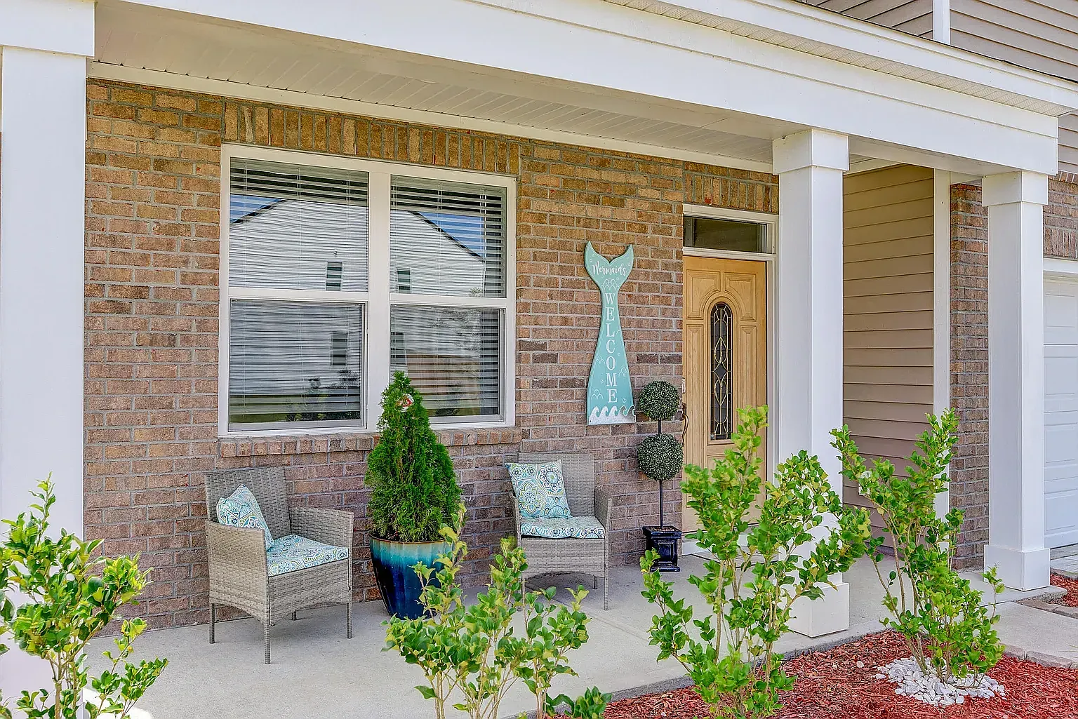 5 bed, 3.0 bath, 2642 sqft, $2,890 — Photo 2
