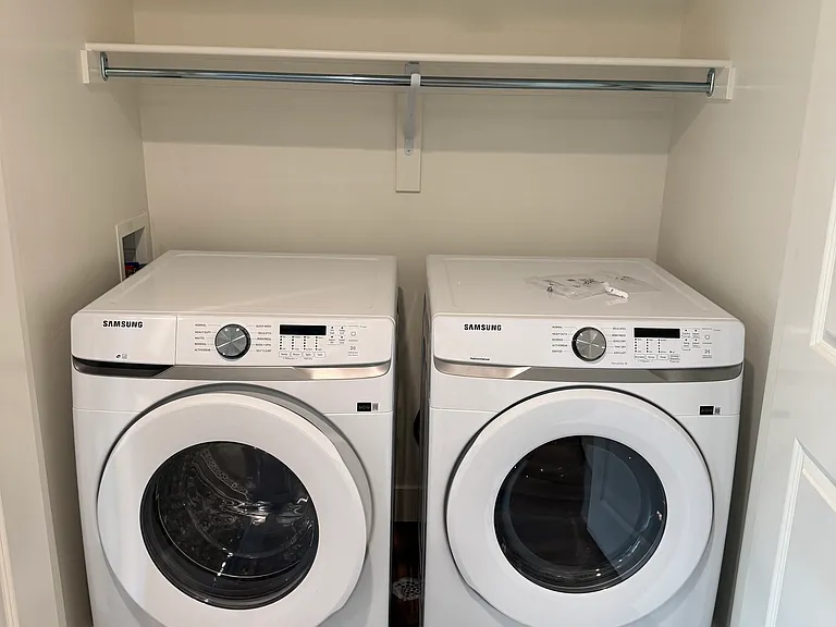 71 N 300 E — Photo 3