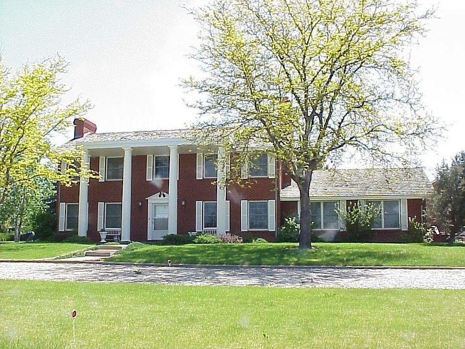 Front - 5 Acre Property
