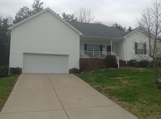 1224 Highland Hills Dr, La Vergne, TN 37086