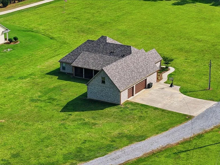 4072 Highway 471 — Photo 81