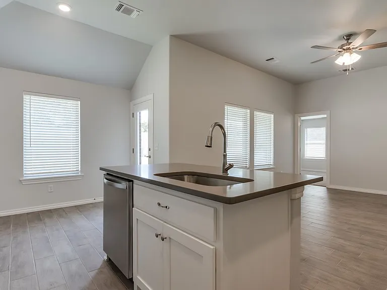 3903 Lleyton Dr — Photo 11
