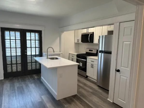 5332 Turner St, Philadelphia, PA 19131