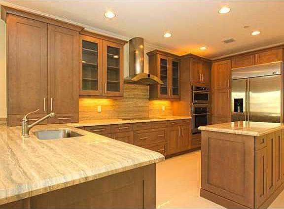 3rd image of 93 Isle Of Venice Dr