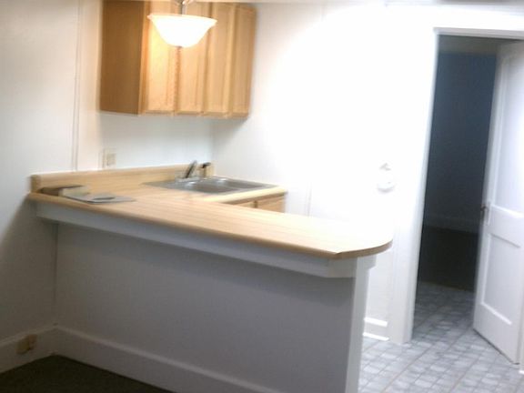 2nd image of 7 Tremont Ave