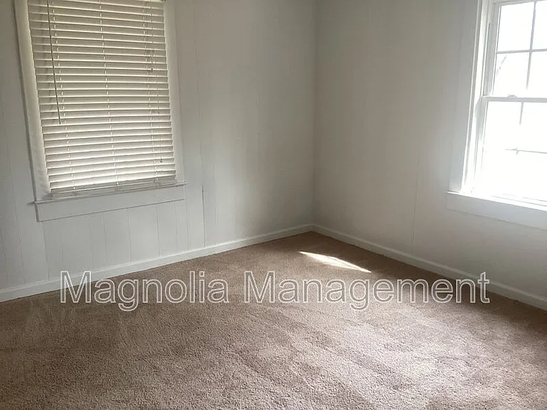 234 Davis St — Photo 5
