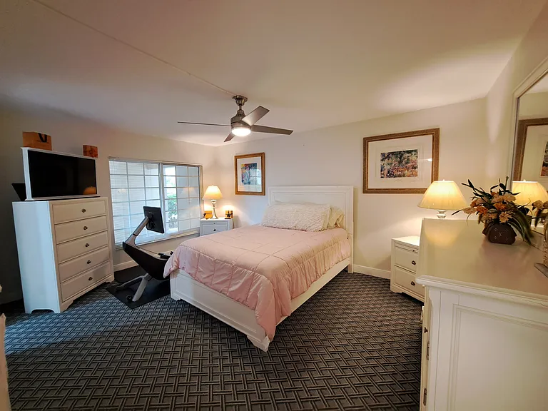 1 Colony Point Dr — Photo 21