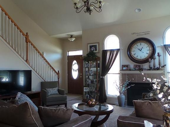 4th image of 1059 Woodberry Ln