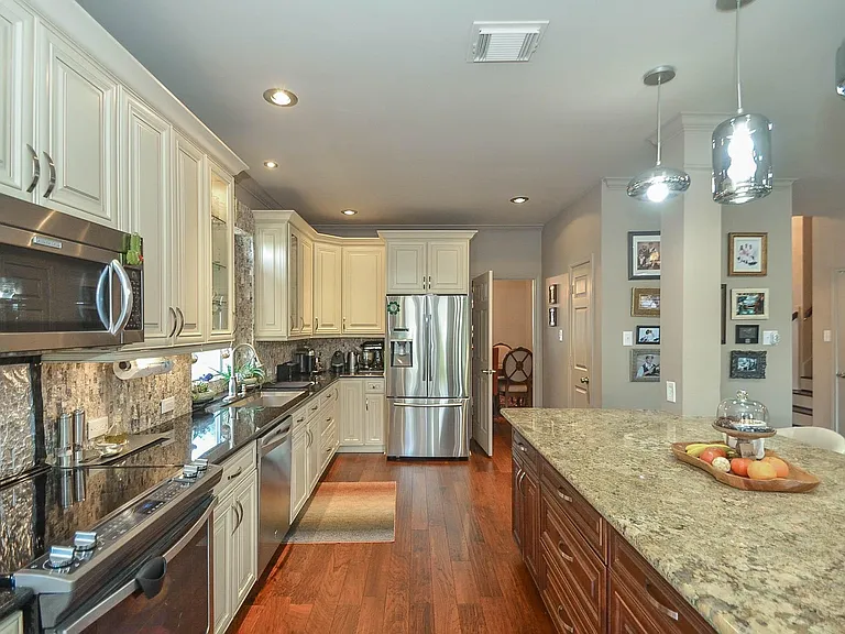 12306 S Shadow Cove Dr — Photo 17