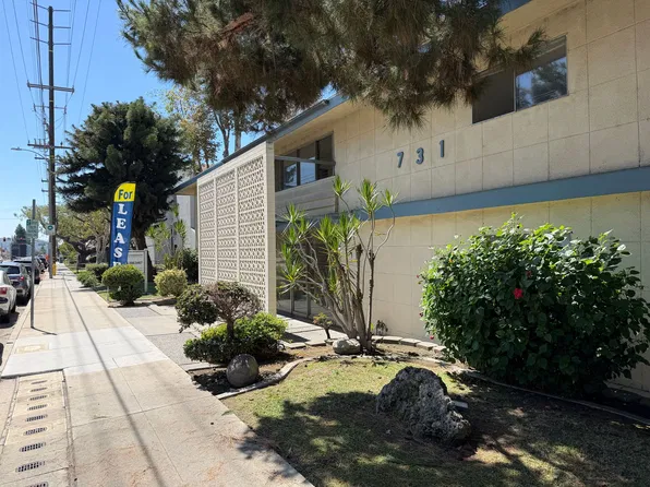 731 N Azusa Ave