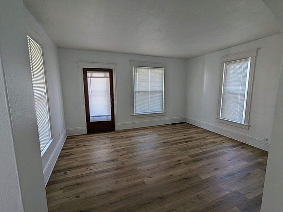 2nd image of 1404 S Main St Floor 1