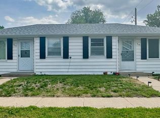 315-317 E Bismark Rd, Grand Island, NE 68801