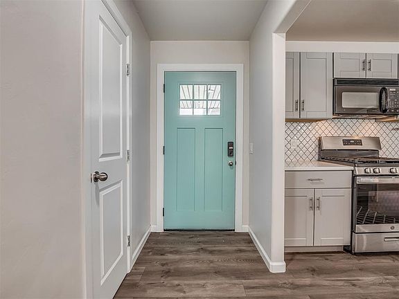 2nd image of 1716 Erin Pl
