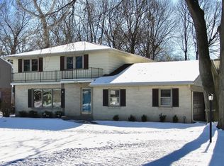 2400 Clifcorn Dr, Beloit, WI 53511