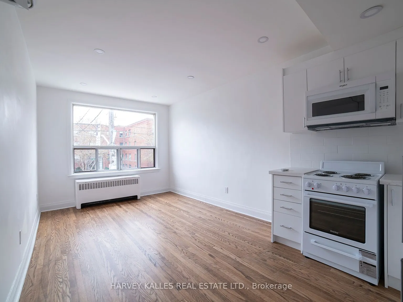 2 bed, $1,980 — Photo 1