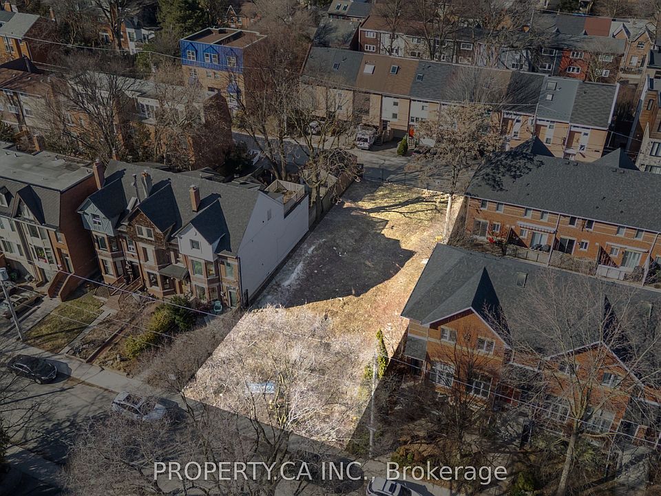2nd image of 238 Berkeley St