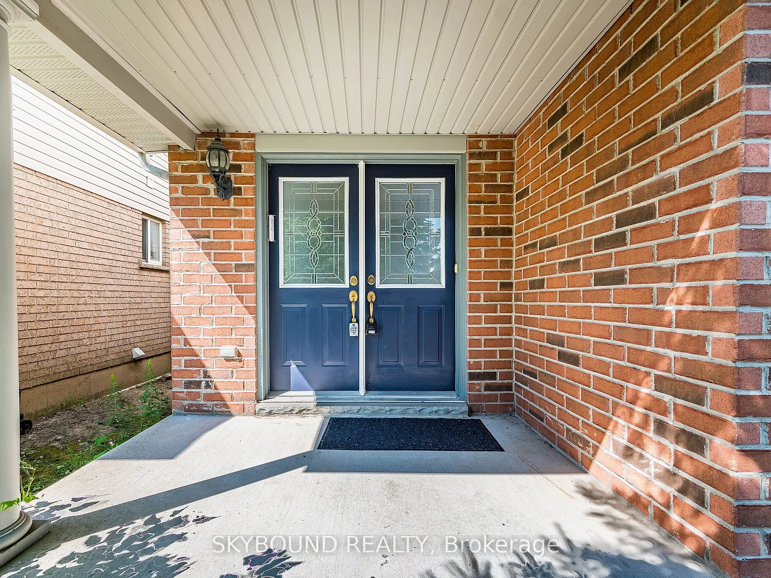 4 bed, $3,375 — Photo 2