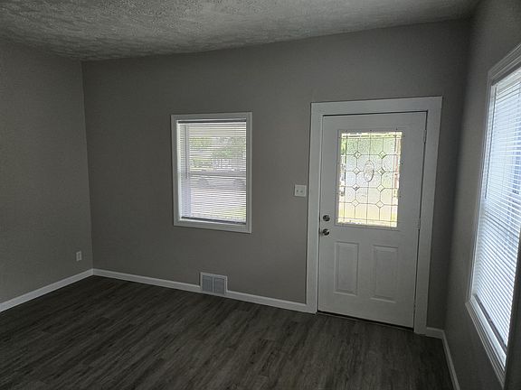 3rd image of 1017 N Minnesota Ave