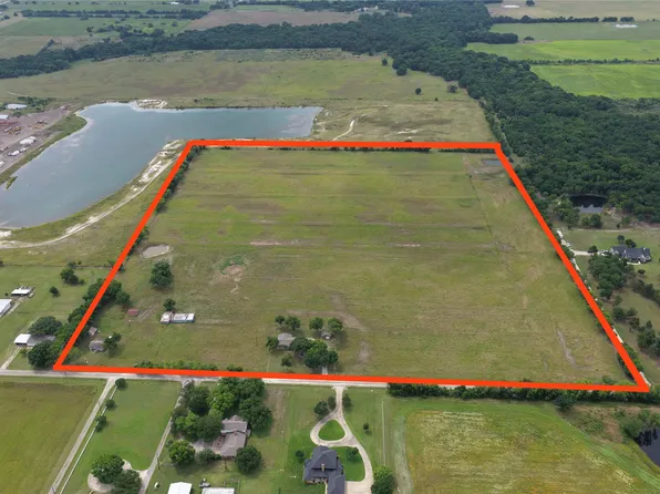 371 Liska Rd, Ennis, TX 75119