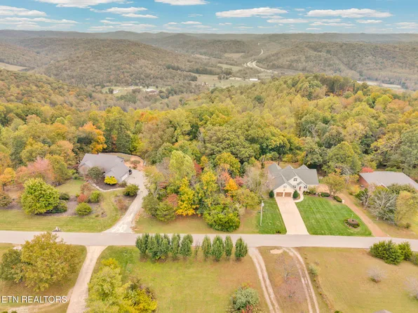 Mountain Top Ln, Cookeville, TN 38506