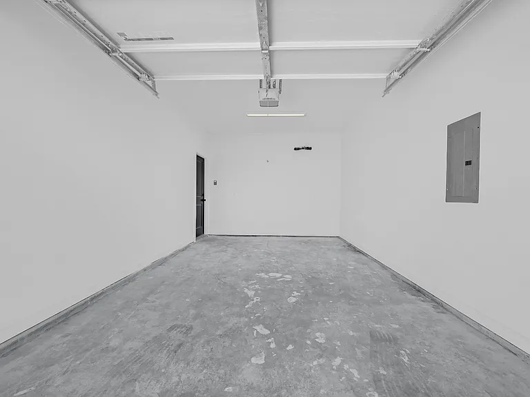 Heritage Court — Photo 126