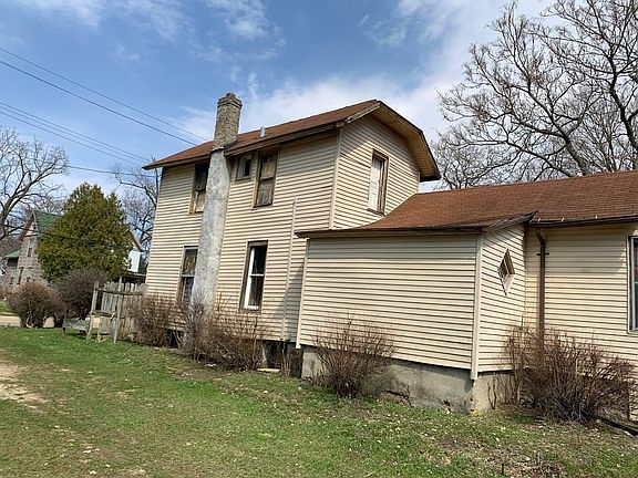3rd image of 111 Manchester St W