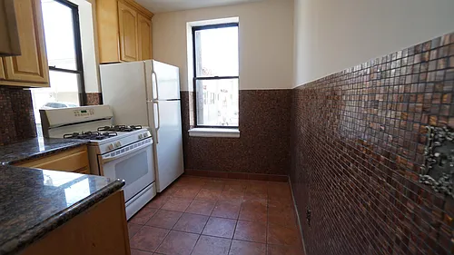 3315 Pleasant Ave Photo 1