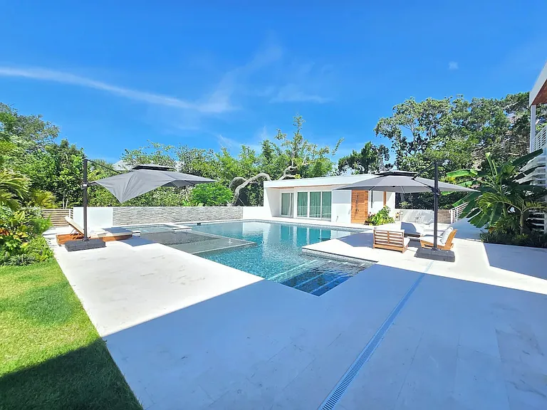 Roberts Bay Ln — Photo 68