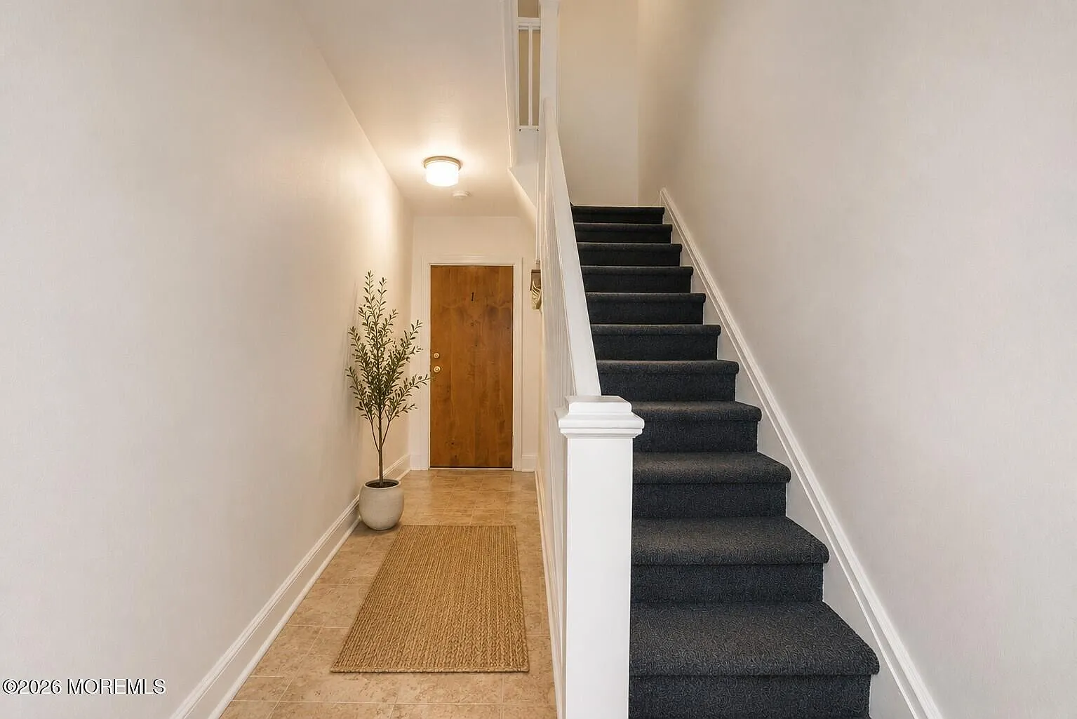 2 bed, 4408 sqft, $2,950 — Photo 3